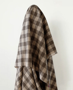 ID:555A Oh Sew Peru: Caramel Blonde Check 80% Alpaca 20% Wool 340 - 360 gsm 150 cm w $45 pm