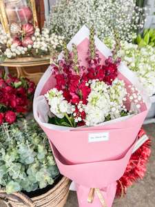 Products: Mistletoe Merlot