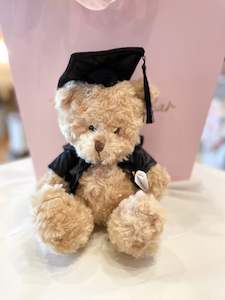 Graduation: Scholar bear