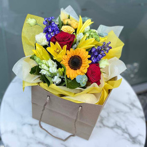 Summer Vintage Posy