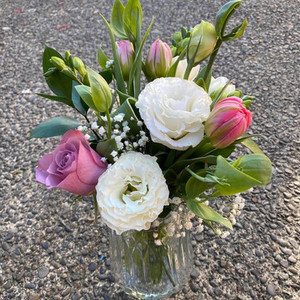 Petite pastel posy