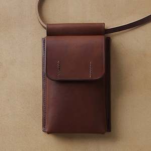 Baskets: Francli - Waymarker Pocket Leather Bag, Conker