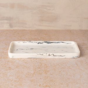 Saarde: Flow Resin Bathroom Caddy/Tray - Merle