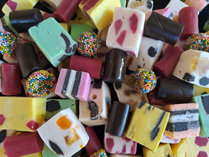 Pottle of Liquorice and Nougat The Flower Farm