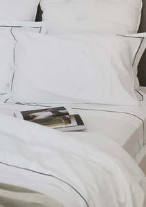 Majeste: Majeste® Hotel Luxury Sheet Set