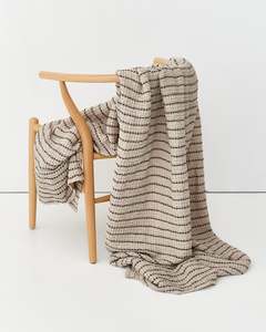 Striped waffle blanket – Natural Stripe