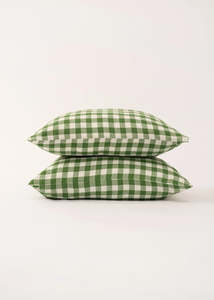 Lodge Size Pillowcases King: Linen Pillowcases in Green Gingham