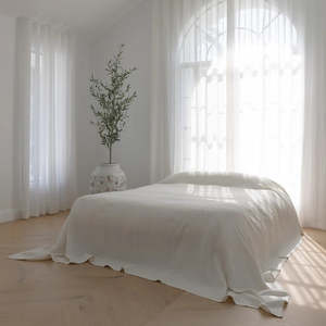 Quilts Bed Covers: Linen Bed Cover | Off White