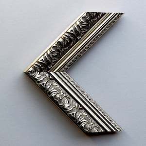 The Framing Workshop: Silver frame A57702