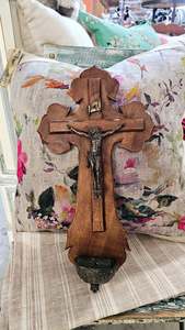 French wooden crucifix (Gueret)