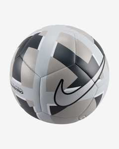 Nike: NIKE FUTSAL MAESTRO FA25