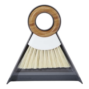 Tiny Team Mini Brush & Dustpan Set
