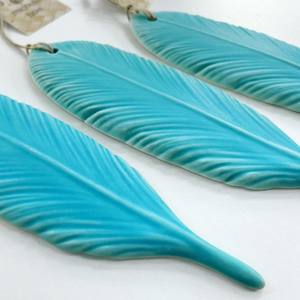 Kotare (Kingfisher) Feather by Michelle Bow