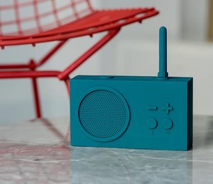 Gadgets: Lexon Rechargeable Radio and Bluetooth Speaker