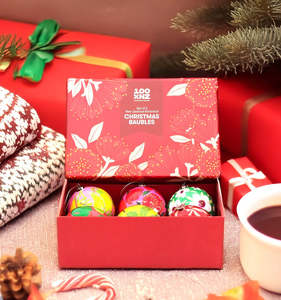Christmas Balls Boxed - Birds and Flowers of New Zealand
