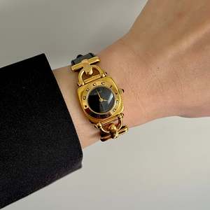 Leather Strap: Gucci Gold Horsebit Women's Watch Black Dial 6300L