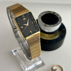 Seiko Galaxy Black Ray Gold Tone Bracelet Watch