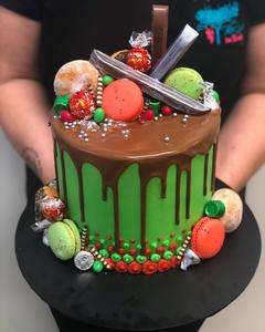 Smooth Green Mini Overload with Chocolate Drip - The Girl on the Swing