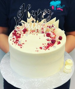 Smooth Cream with Freeze Dried Raspberries - The Girl on the Swing