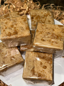 Fudge 100 Gram Block - Lotus Biscoff - The Girl on the Swing