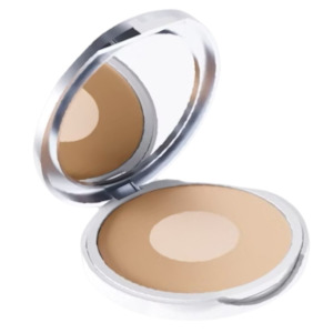 Makeup: Issy True Flex Perfecting Powder