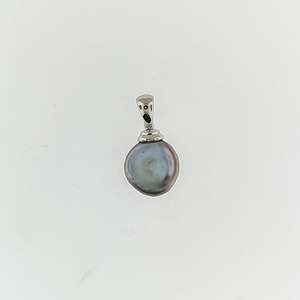 Pearl Jewellery: Freshwater Keshi Pearl Sterling Silver Pendant