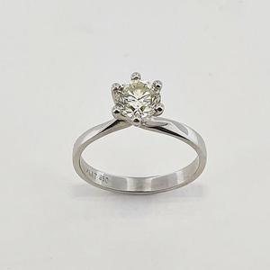 Engagement Rings: Diamond Platinum Solitaire Ring