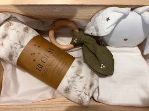 Baby Gifts: Baby Gift Box