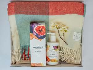 Large Gift Boxes: NUI - Hauangi