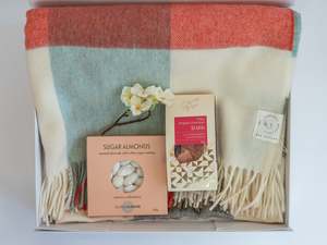 Large Gift Boxes: NUI - Reka