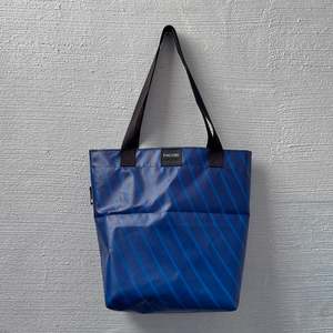 Bags: BANNER Bags #28 - Repurposed Event & Advertising Totes