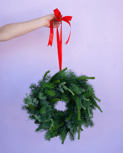 Products: Christmas Wreath "Pretty pine"