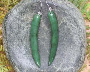 Earrings: NZ Greenstone Large Huia Beak Earrings (BM465) Hapopo Pounamu