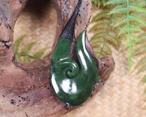 Pendants: NZ Greenstone Large Hei Matau Pendant (AW979) Kawakawa Pounamu