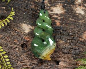 Pendants: NZ Greenstone Medium Twist Pendant (BM926) Flower Jade Pounamu