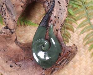 Pounamu Hei Matau Whale Tails: NZ Greenstone Large Hei Matau Pendant (AW975) Inanga Pounamu
