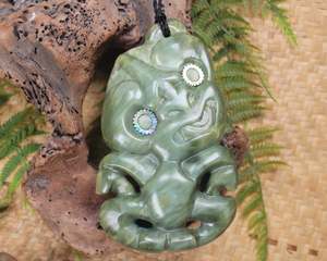 NZ Greenstone XLarge Hei Tiki Pendant (BB661) Inanga Pounamu
