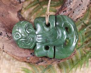 NZ Greenstone XLarge Hei Tiki Pendant (AR519) Hapopo Pounamu