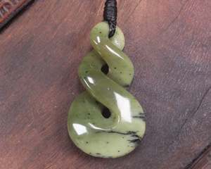 Twist: NZ Greenstone Small Twist Pendant (BN643) Rimu Pounamu