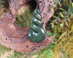Twist: NZ Greenstone Large Twist Pendant (AC873) Rimu Pounamu