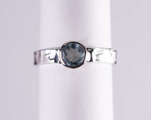 Blue Topaz Sterling Silver Ring Size 6 (BM604)