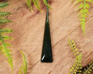 Specials: NZ Greenstone Medium Freeform Toki Pendant (BN596) Kawakawa Pounamu