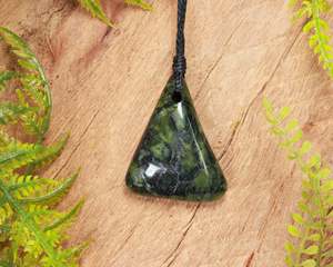 NZ Greenstone Small Freeform Pendant (BN602) Douglas Creek Pounamu