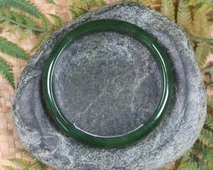 Greenstone Bangles: NZ Greenstone Bangle 65mm (BA145) Kawakawa Pounamu