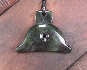 NZ Greenstone Shepard Dog Whistle Pendant (BN252) Rimu Pounamu