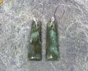 NZ Greenstone Small Toki Earrings (BH011) Hapopo Pounamu