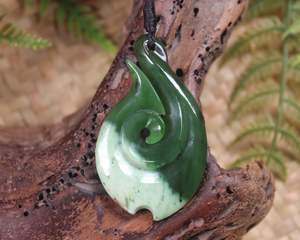 NZ Greenstone Medium Hei Matau Pendant (AX463) Rimu Pounamu