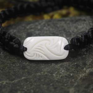 Pounamu Koru Twist: Bone Adjustable Cord Bracelet (BN376)