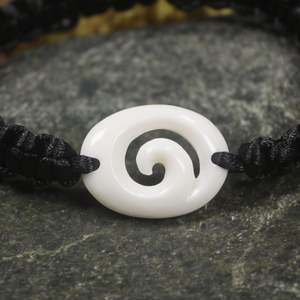Bone Adjustable Cord Koru Bracelet (BN375)