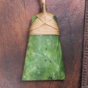 NZ Greenstone Small Toki Pendant (BP265) Hapopo Pounamu